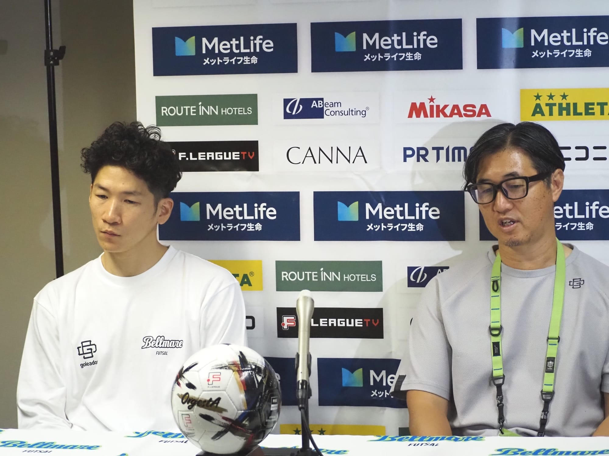 【試合後会見】ホームでは約4ヶ月ぶり。勝利のダンスに湘南・伊久間監督、涙をこらえ「勝つとみんな笑顔でいいですね」