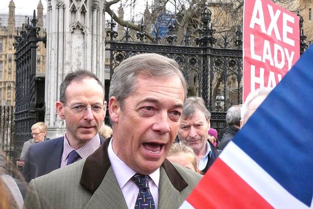 1080px-Farage_jan_2019_wiki.jpeg