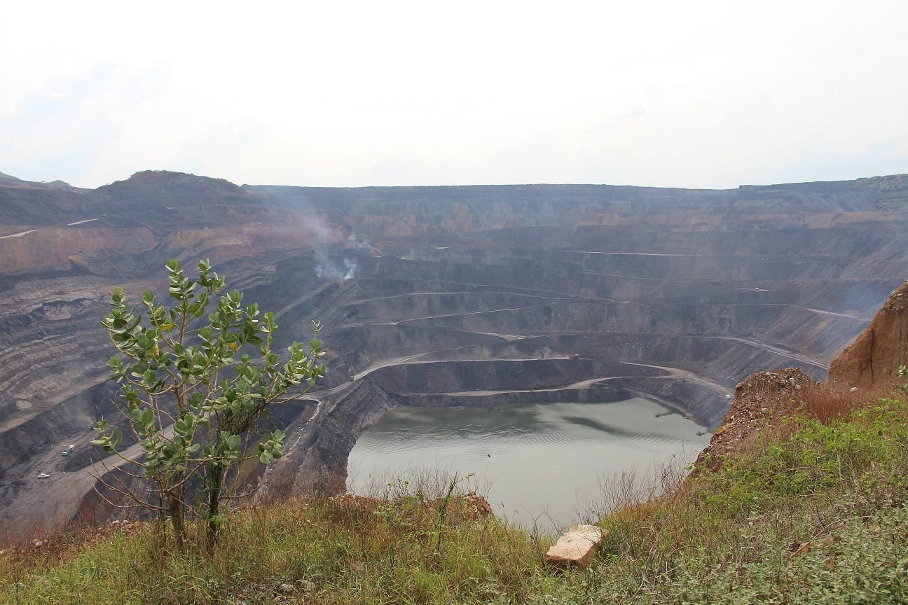 Vista aérea da mina