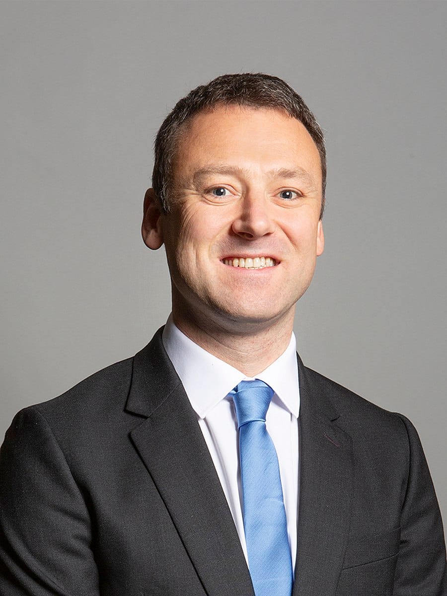 https://commons.wikimedia.org/wiki/File:Official_portrait_of_Brendan_Clarke-Smith_MP_crop_2.jpg