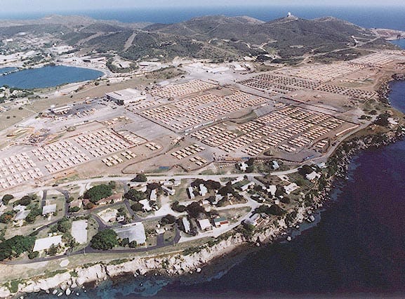 Guantanamo_Haitian_refugee_camp.jpg