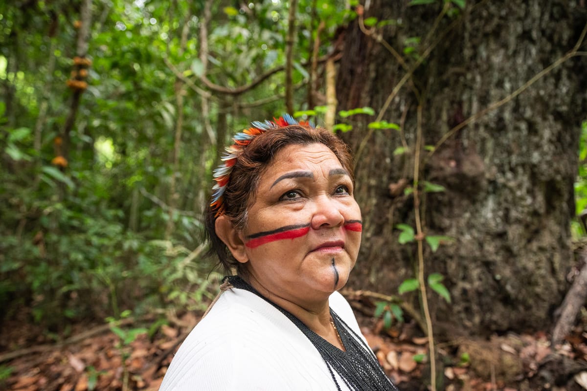 Kátia Silene Akrãtikatêjê em pintura tradicional