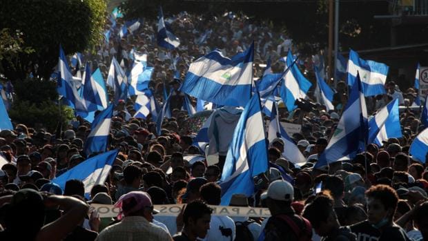 MARCHA-PROTESTA-NICARAGUA-kL8F--620x349@abc.jpg
