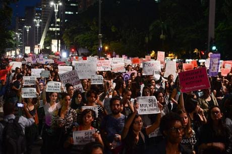 Manifestação_contra_a_cultura_do_estupro-13_0.jpg