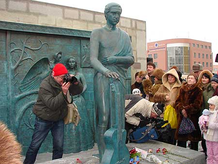 Vysotski's monument in samara