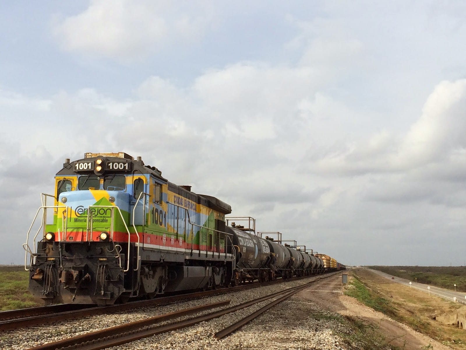 ferrocarril cerrejon.JPG