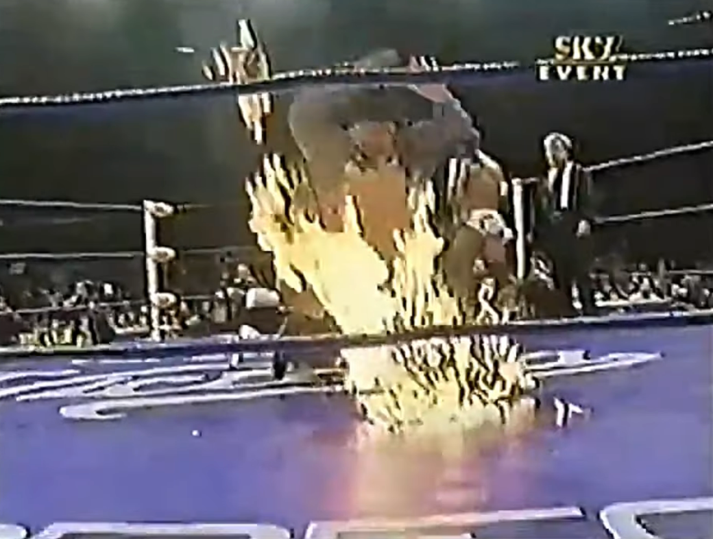 Leatherface Sets Himself On Fire in Naucalpan