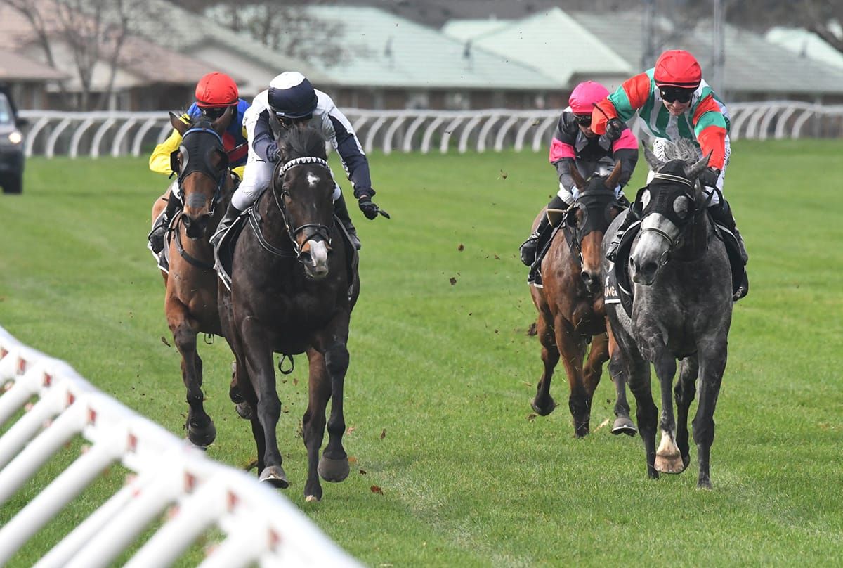 Farravallo returns to winning form