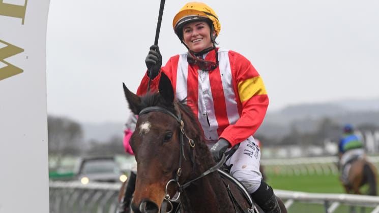 Farr calls time on riding career