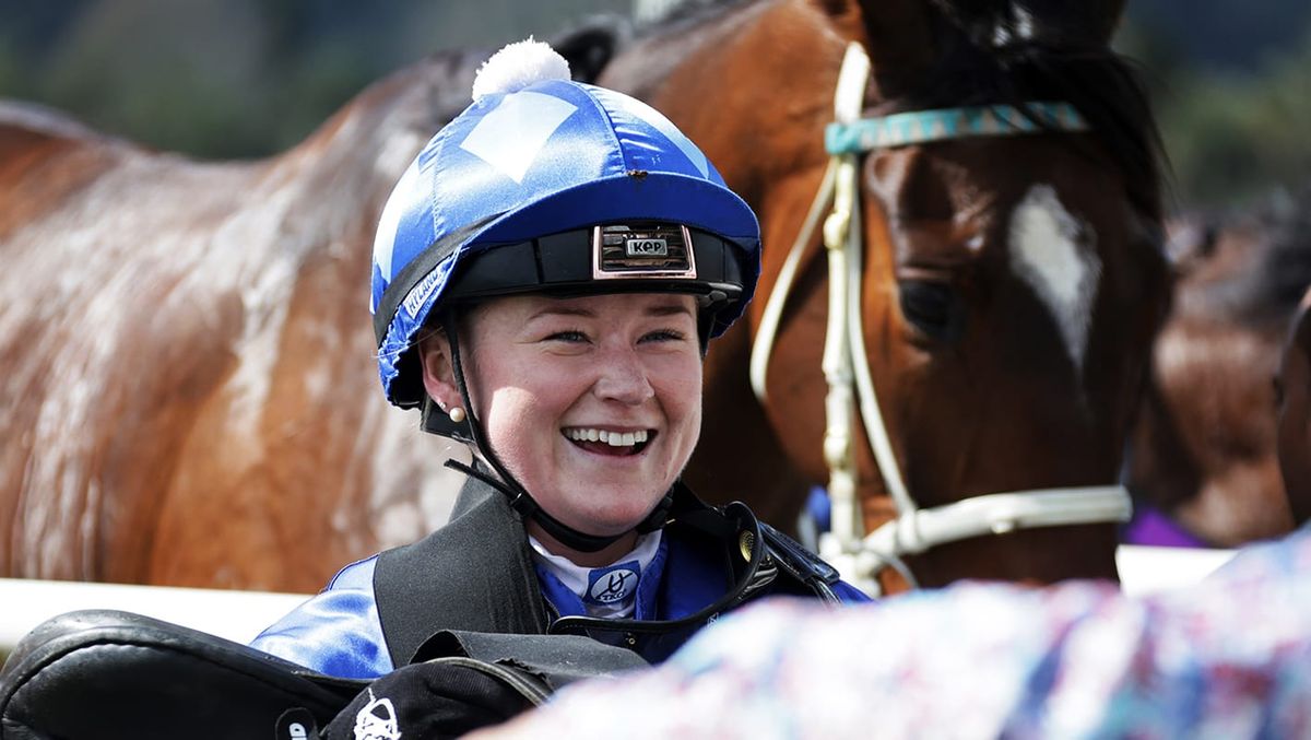 Klee claims first win