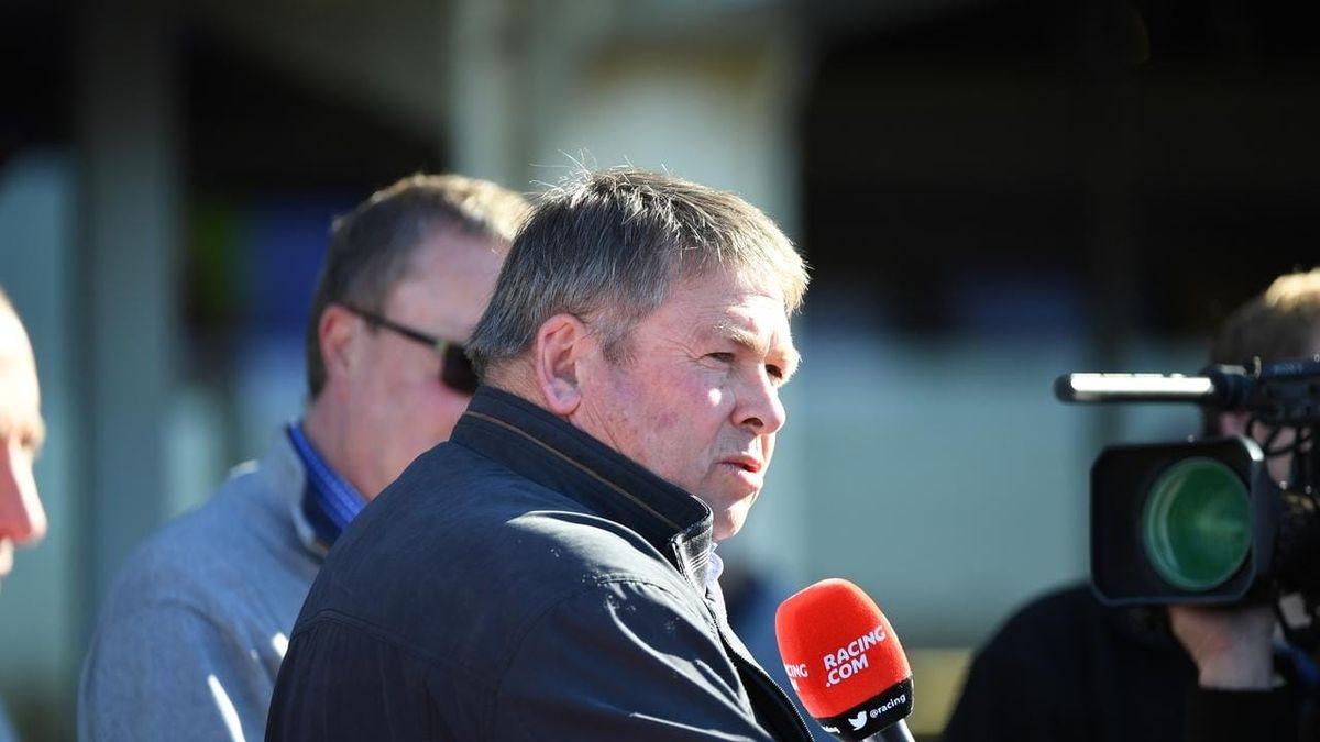 Maclairey entered to back up at The Valley