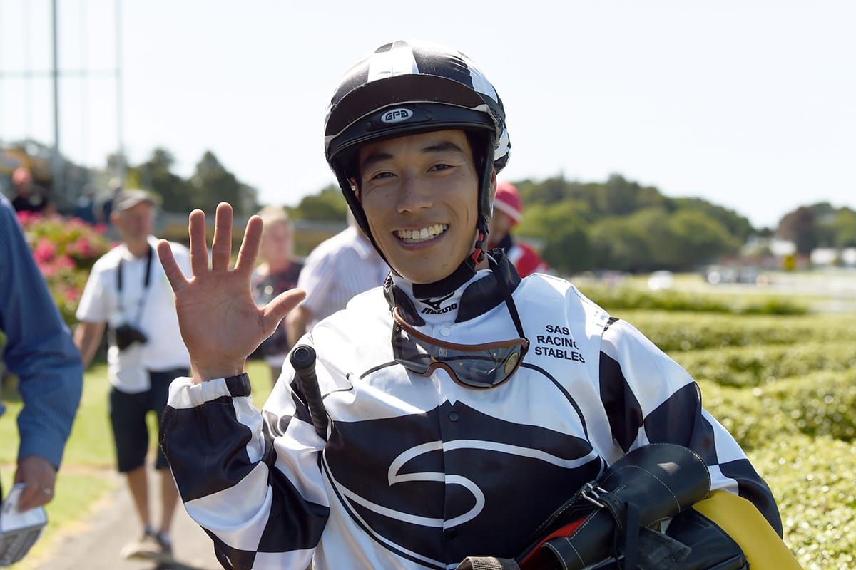 Five-timer for Asano