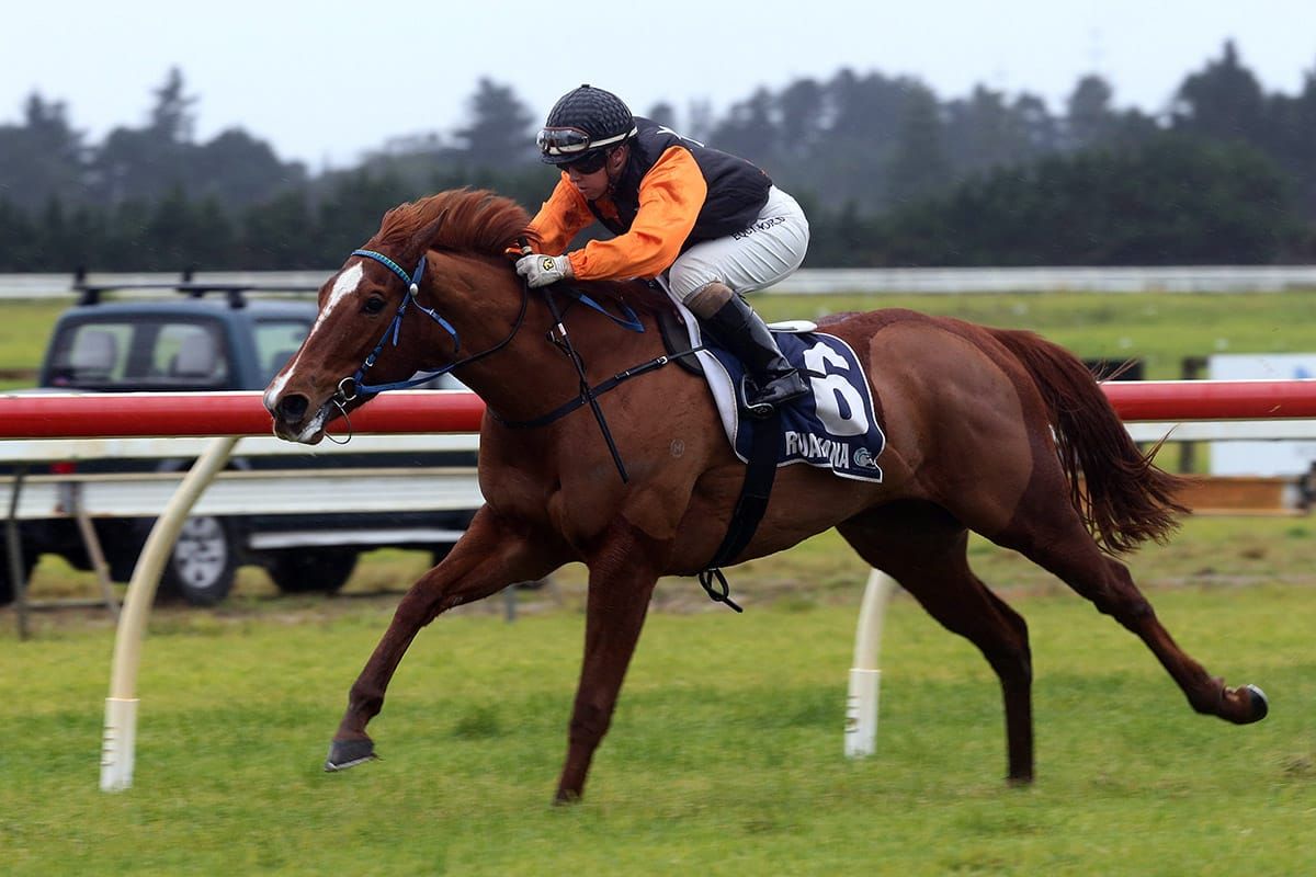 Queen moves to Victoria