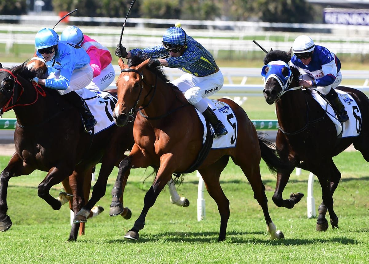 London Banker signs off on winning note