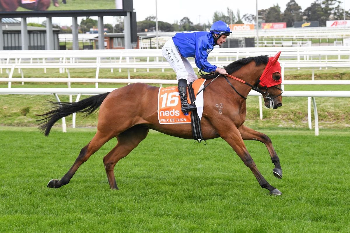 Prix De Turn back for autumn assault