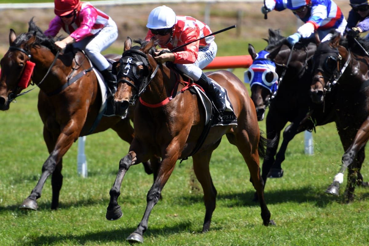 Punctual finish from Apostrophe