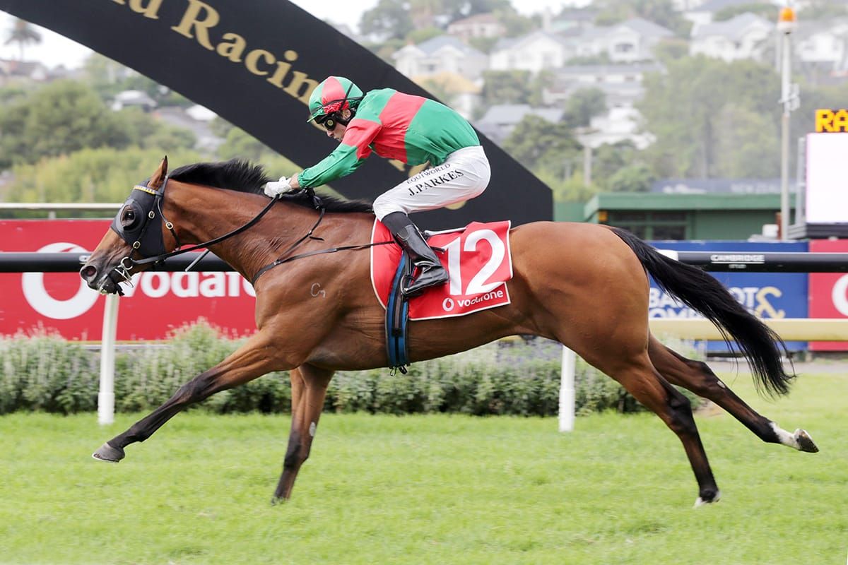 Asterix delivers Derby double for O’Sullivan and Scott