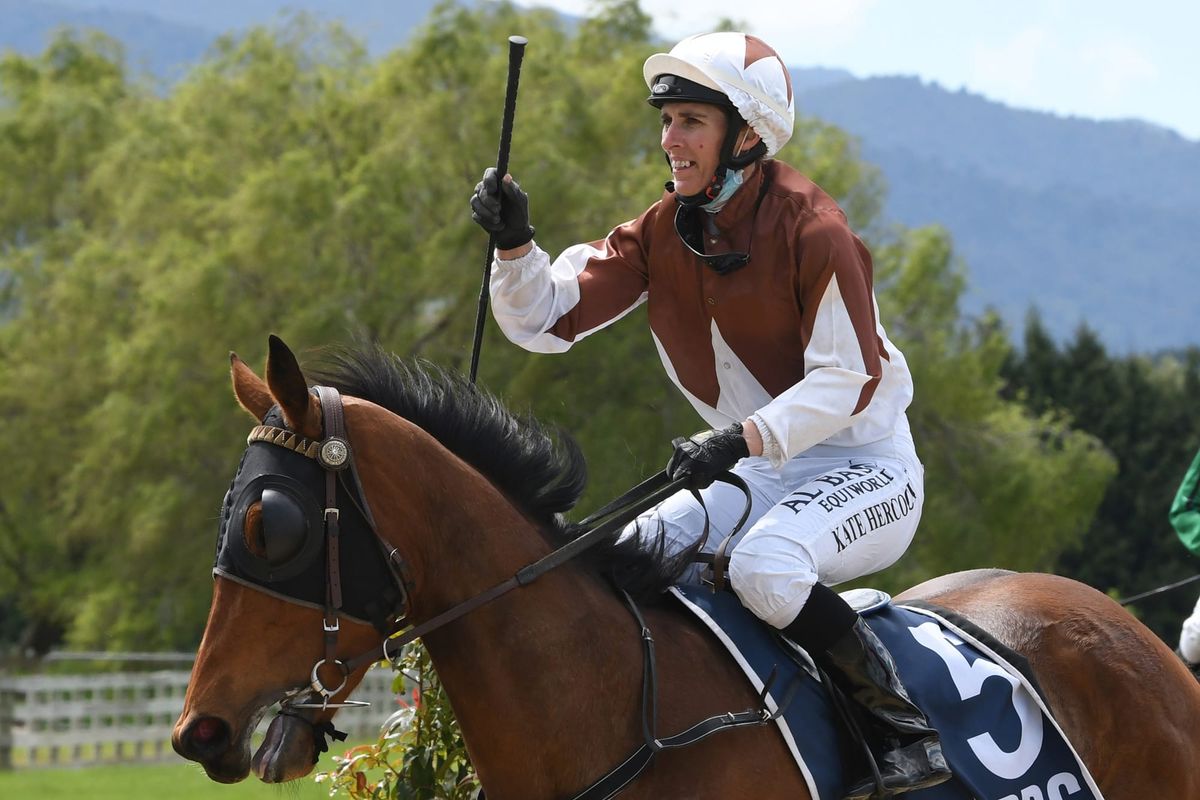Hastings double for Hercock