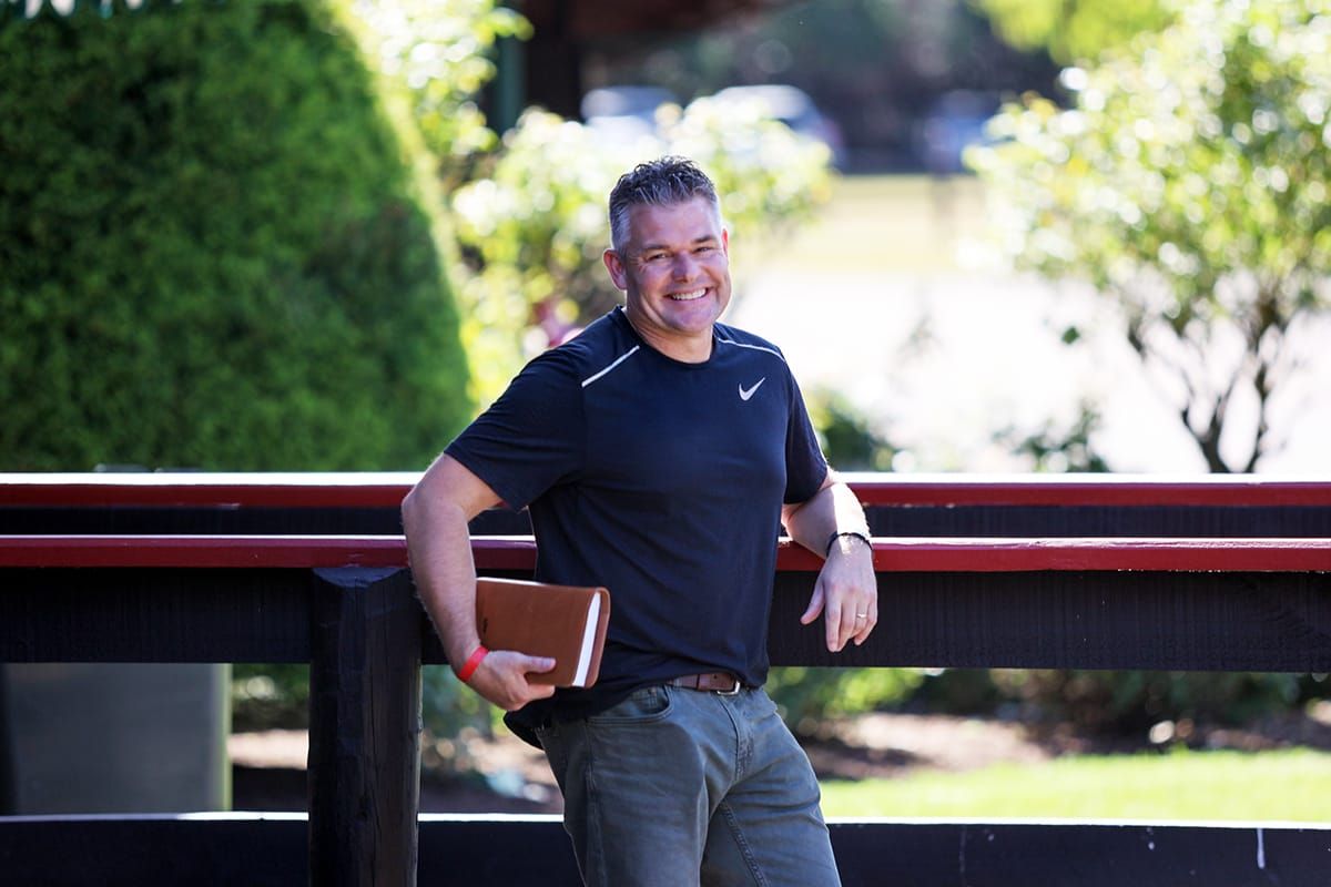 Thoroughbred enthusiasts welcome Elite book