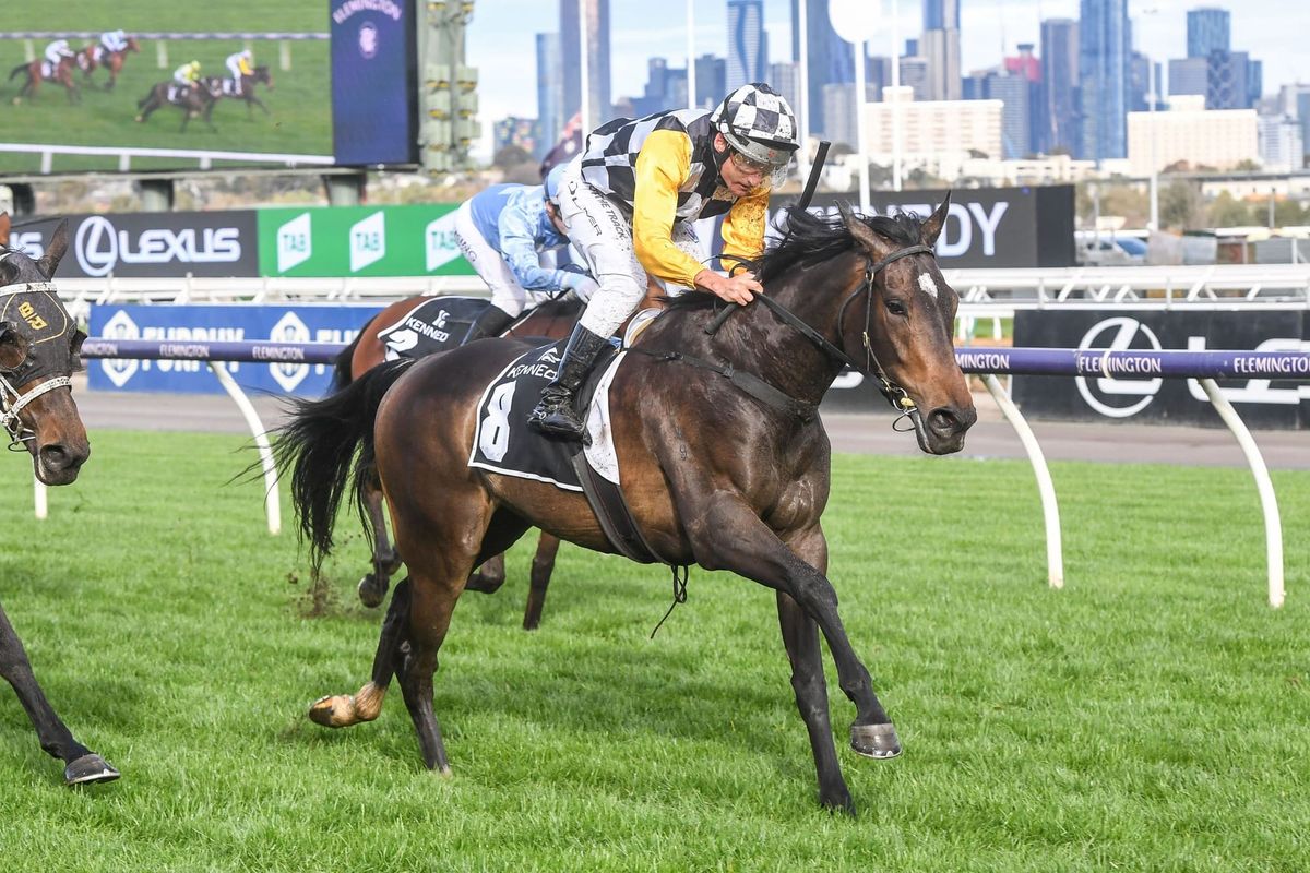 So Dazzling to bounce back in Oaks