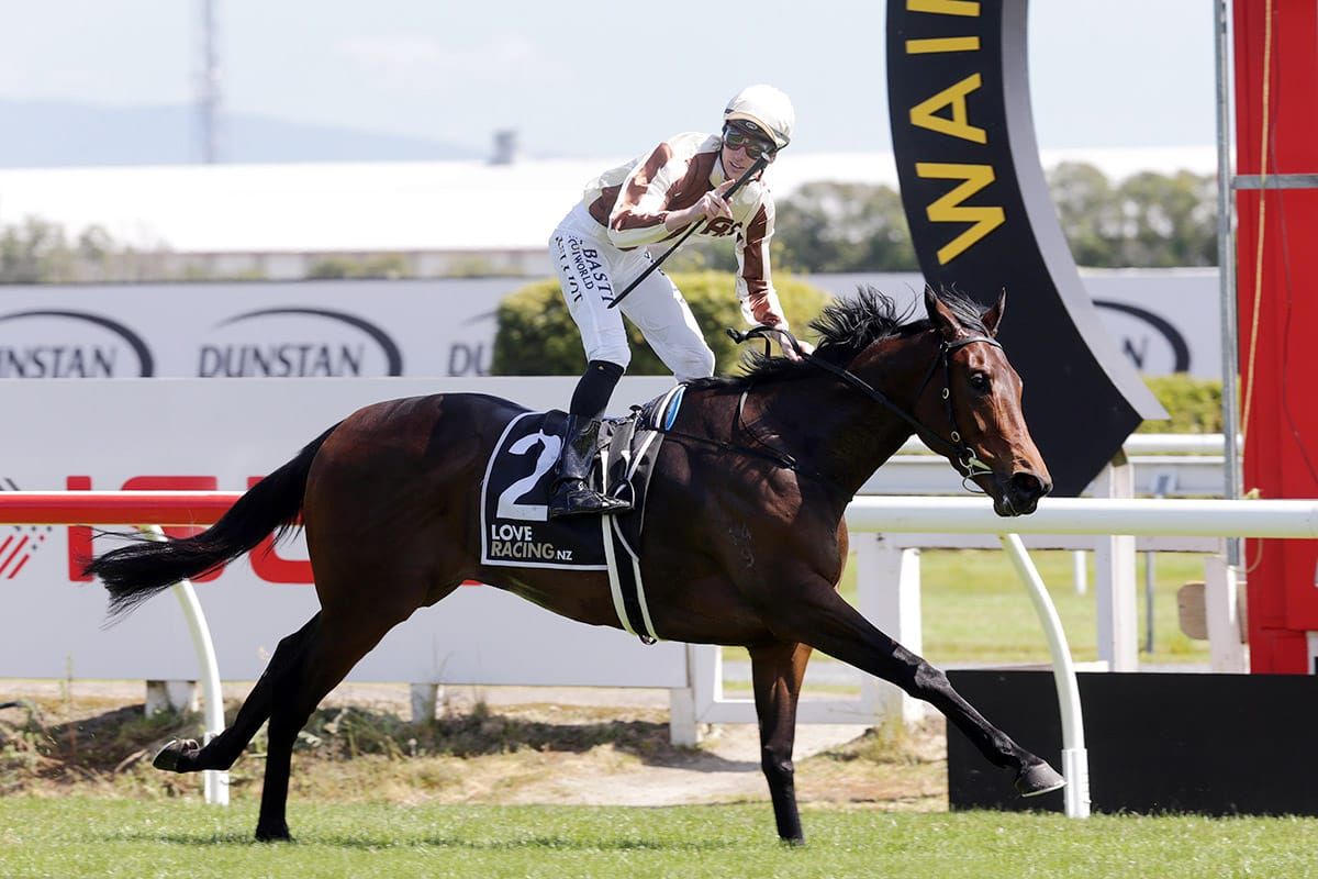 Legarto stunning in Soliloquy