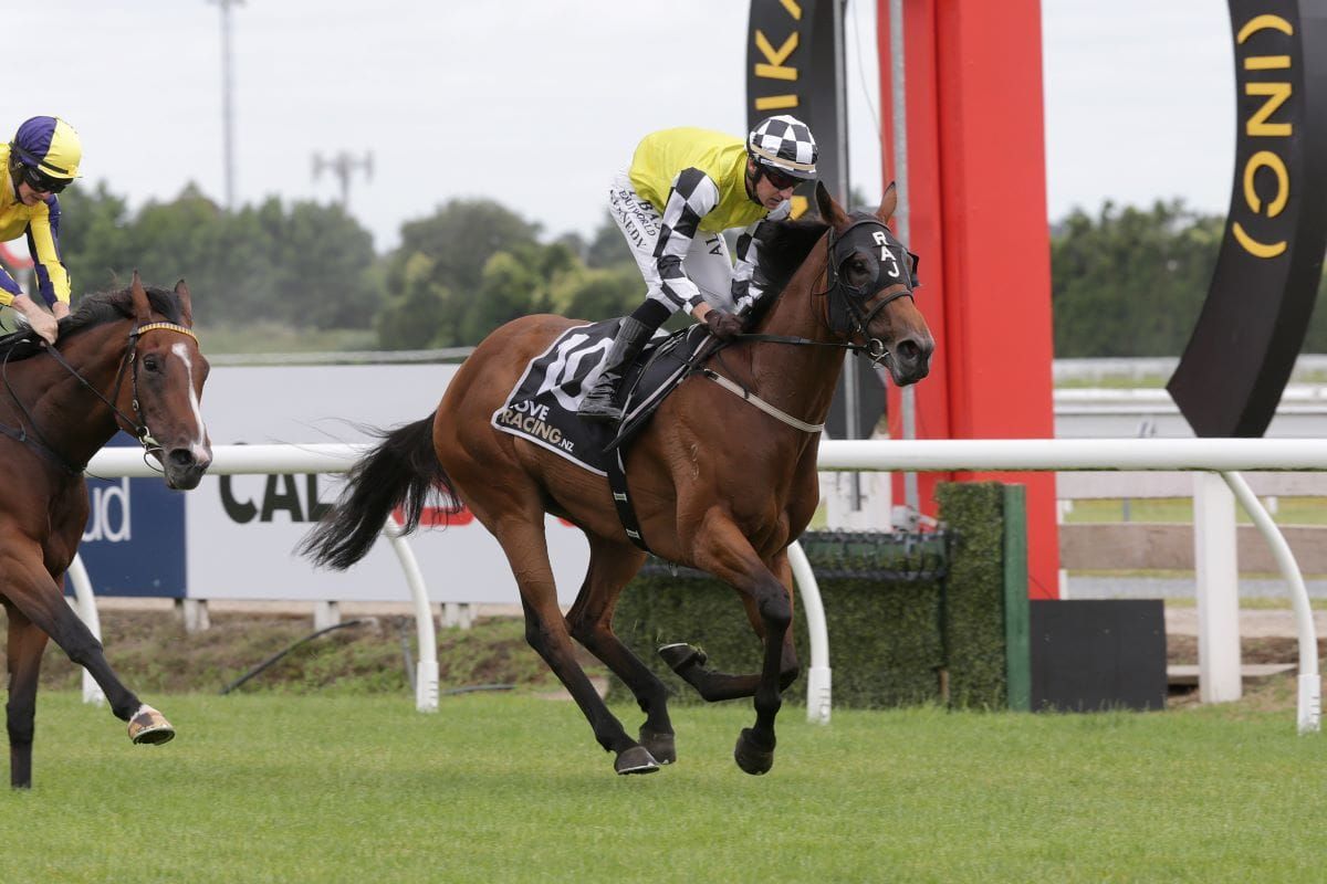 <strong>Prowess sets up Legarto rematch</strong>