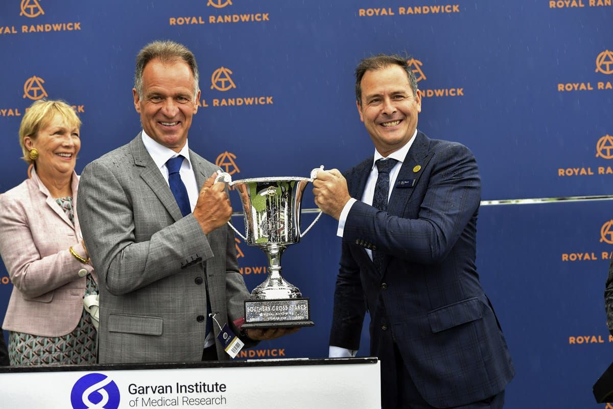 Holt keen on Proisir share