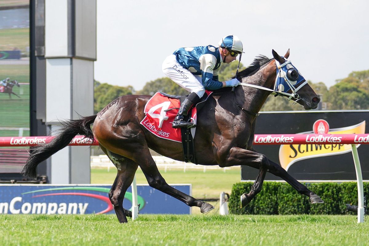 Simeon gets on the board at Sandown