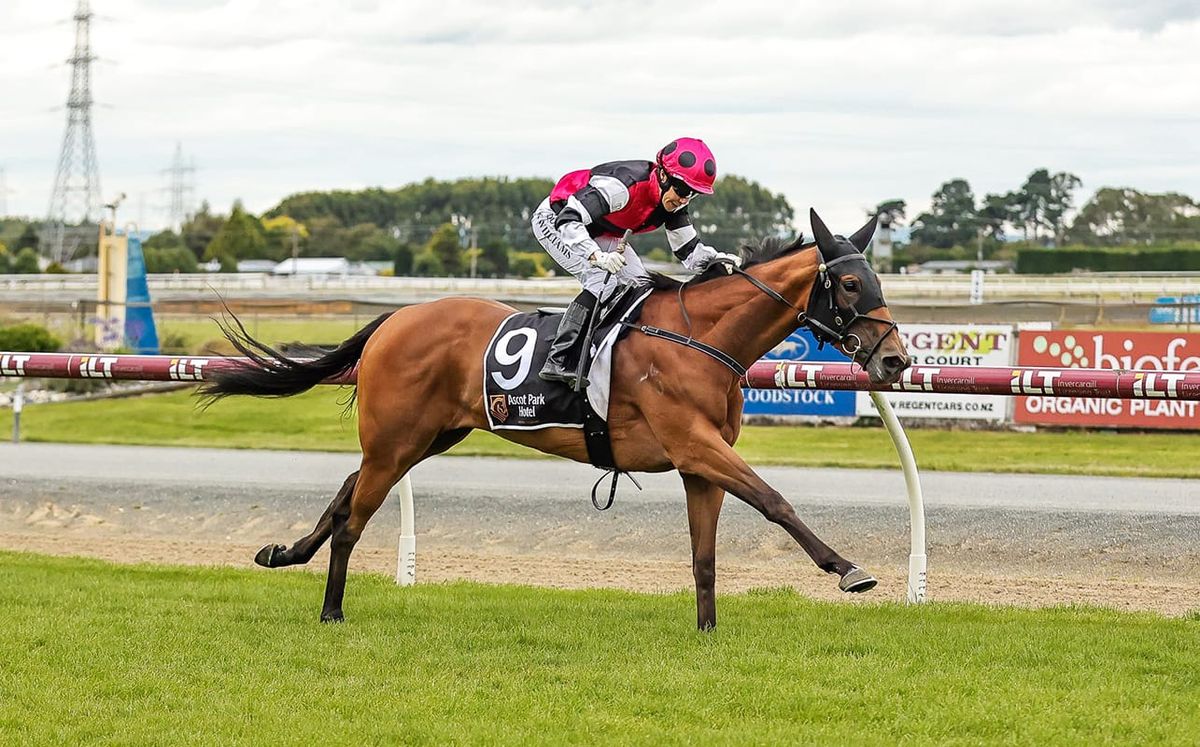Aberlour completes Guineas double
