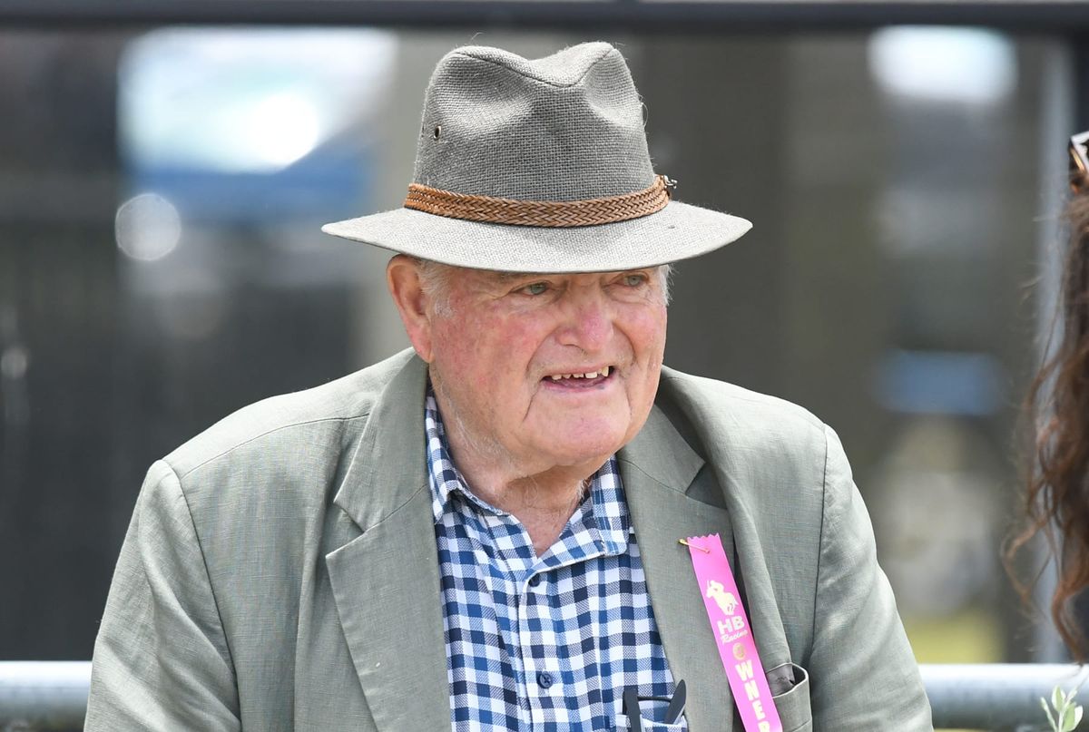Vale Tom Lowry