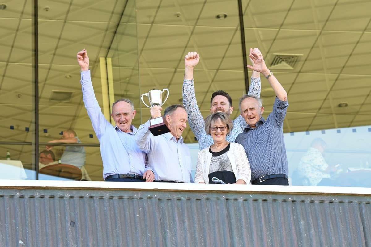 Training era comes to an end for Dennis brothers