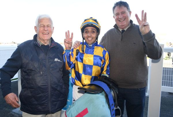 Near perfect weekend for Grays