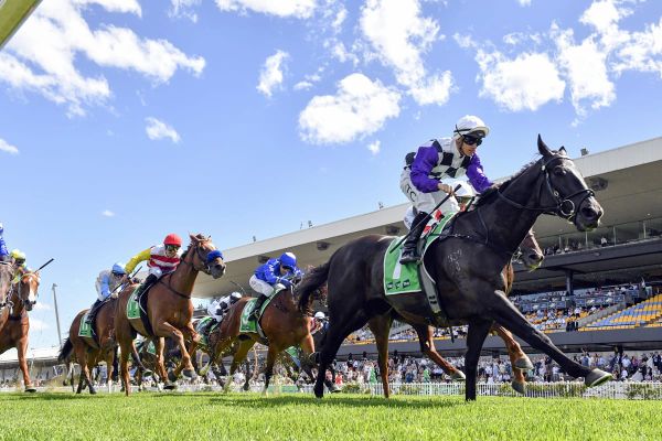 Blacklist fires in Country Classic