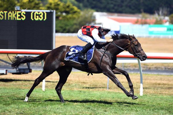 La Crique retired