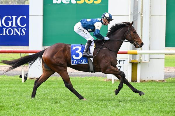 Per Incanto 3YO breaks maiden in style