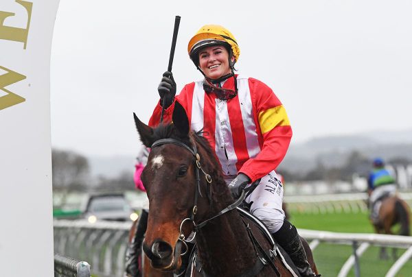 Farr calls time on riding career