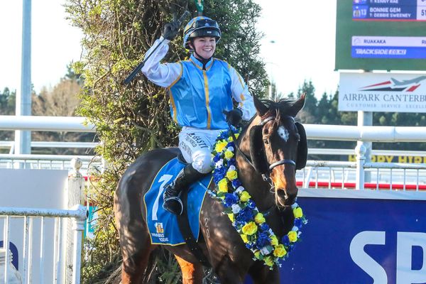 Quintabelle takes Winter Cup