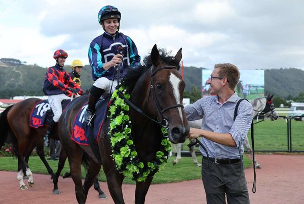 James and Wellwood launch spring assault at Ellerslie