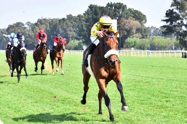 One Eye On Dubai stamps staying promise with runaway Vaal win