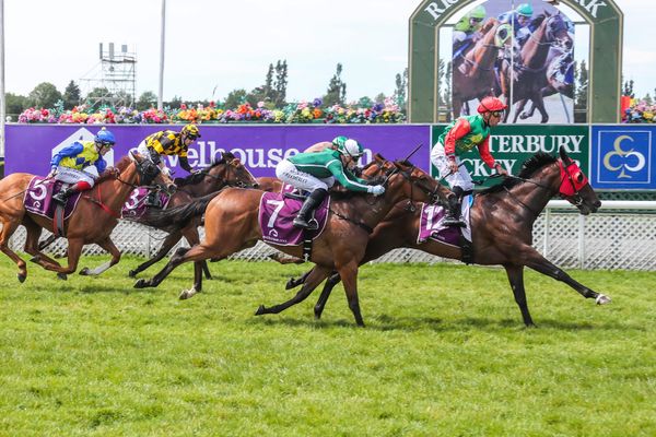 Classic contenders step out for Pike