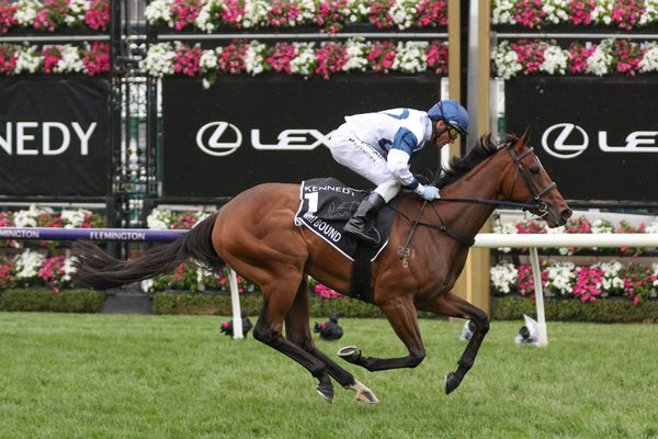 Miami Bound gives O'Brien first Oaks win