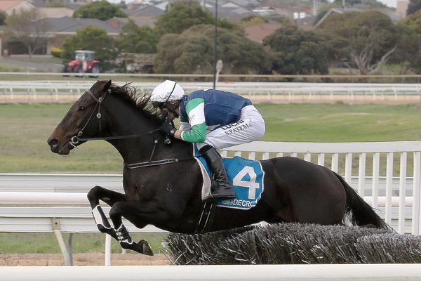 Warrnambool carnival reduced to two days
