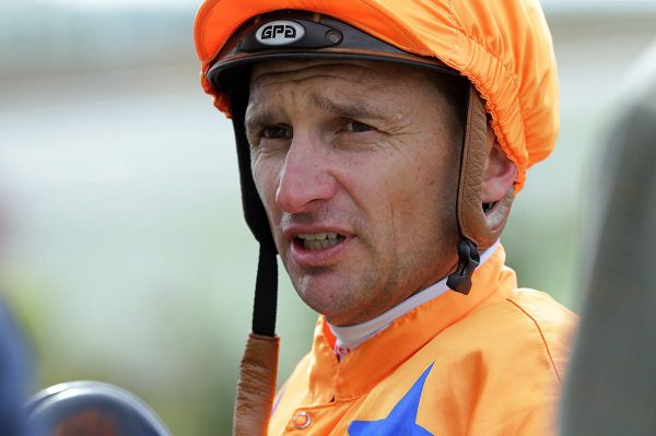 Bosson to stay with Te Akau Racing