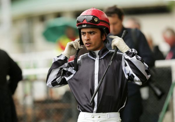 Stranded jockey keen to get back to New Zealand