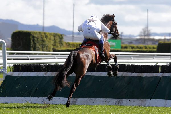 Tommyra pulls off long range target