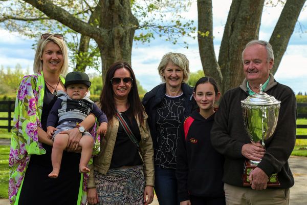 Breeding Industry recognises Williams and Corban