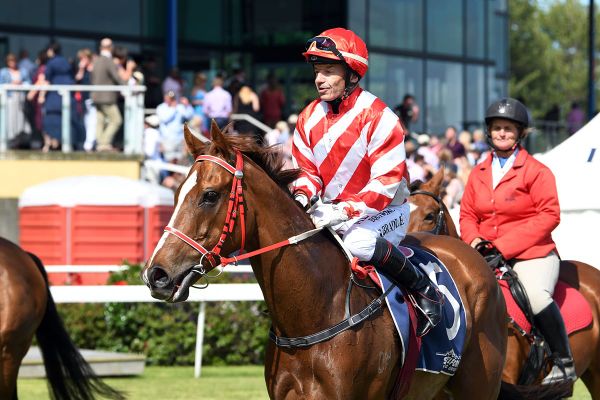 Hunta Pence gets deserved prize in Wanganui feature