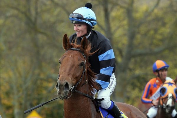 Satherley turns in synthetic masterclass