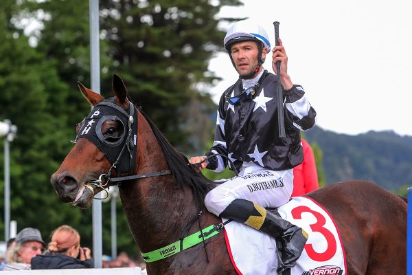 Bothamley closing in on 200 wins