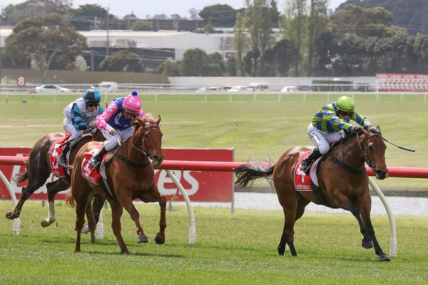 Esta La Roca signs off on winning note